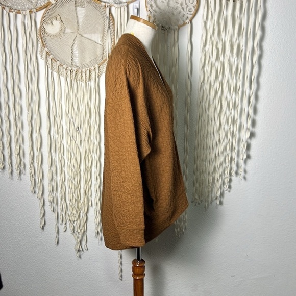 Lululemon Rippled N-Neck Pullover in Copper Brown Size 4 - Picture 7 of 14